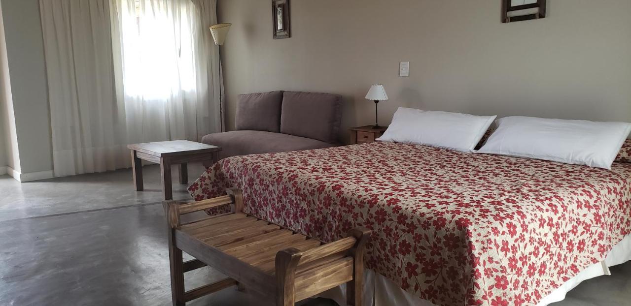 Celestino Posta Andina Hotel Бареал Екстериор снимка