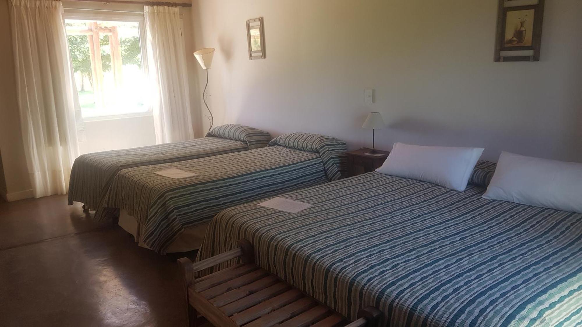 Celestino Posta Andina Hotel Бареал Екстериор снимка